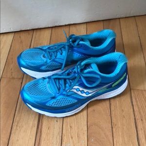 Saucony blue running sneakers